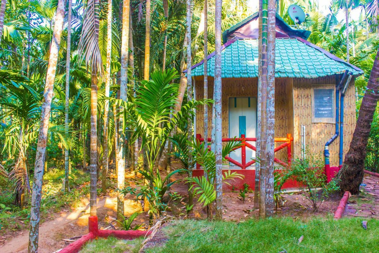 Maitreya Beach Resort Diveagar Luaran gambar
